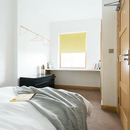 Apartment The College Green Place - Elegant & Contemporary 2bdr