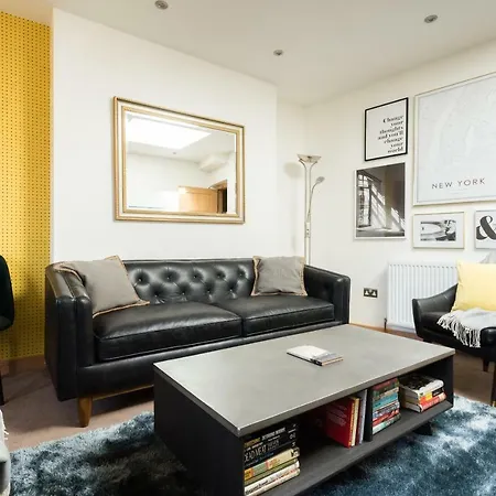 The College Green Place - Elegant & Contemporary 2bdr Apartment